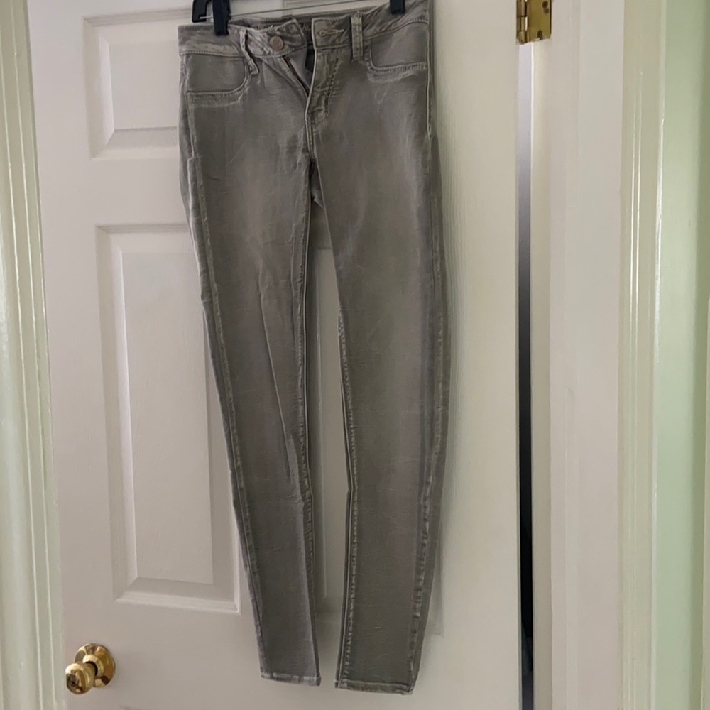 American Eagle Super Stretchy Gray Jeggings